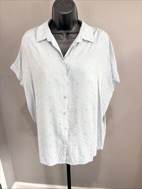 fun 2 fun Pale Blue Button-Down Short Sleeve Shirt with Star Pattern